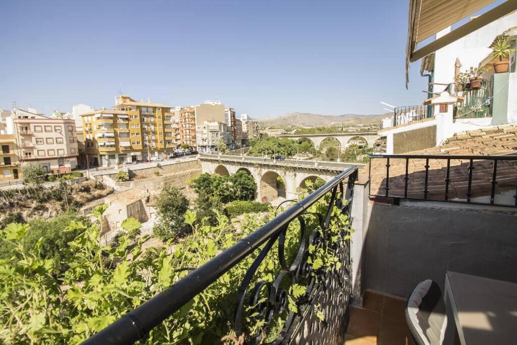 Preciosa Casa En Vilajoyosa Con Vistas Al Mar En Las Casas Colgantes Del Casco Antiguo فيياخويوسا المظهر الخارجي الصورة