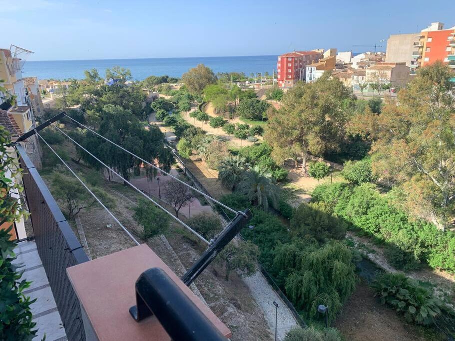 Preciosa Casa En Vilajoyosa Con Vistas Al Mar En Las Casas Colgantes Del Casco Antiguo فيياخويوسا المظهر الخارجي الصورة