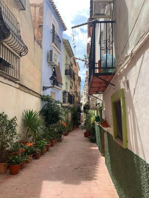 Preciosa Casa En Vilajoyosa Con Vistas Al Mar En Las Casas Colgantes Del Casco Antiguo فيياخويوسا المظهر الخارجي الصورة